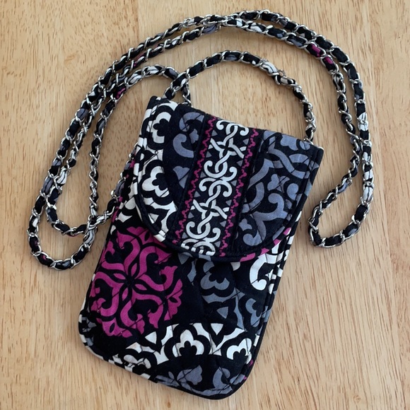 Vera Bradley Handbags - 🔥CLEARANCE🔥Vera Bradley Crossbody Cellphone Purse